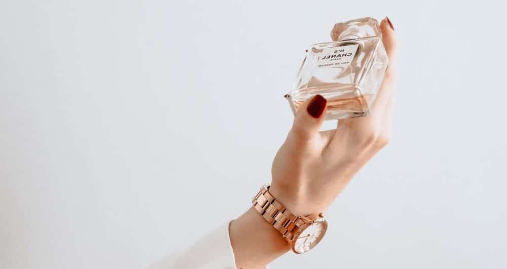 I Learned These New Ways To Wear Perfume This Year & Feel Chicer For It