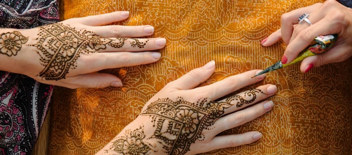 how-to-do-henna-the-basics-and-foundation-of-hennamehendi-part-1-the-henna-cone-and-henna-paste
