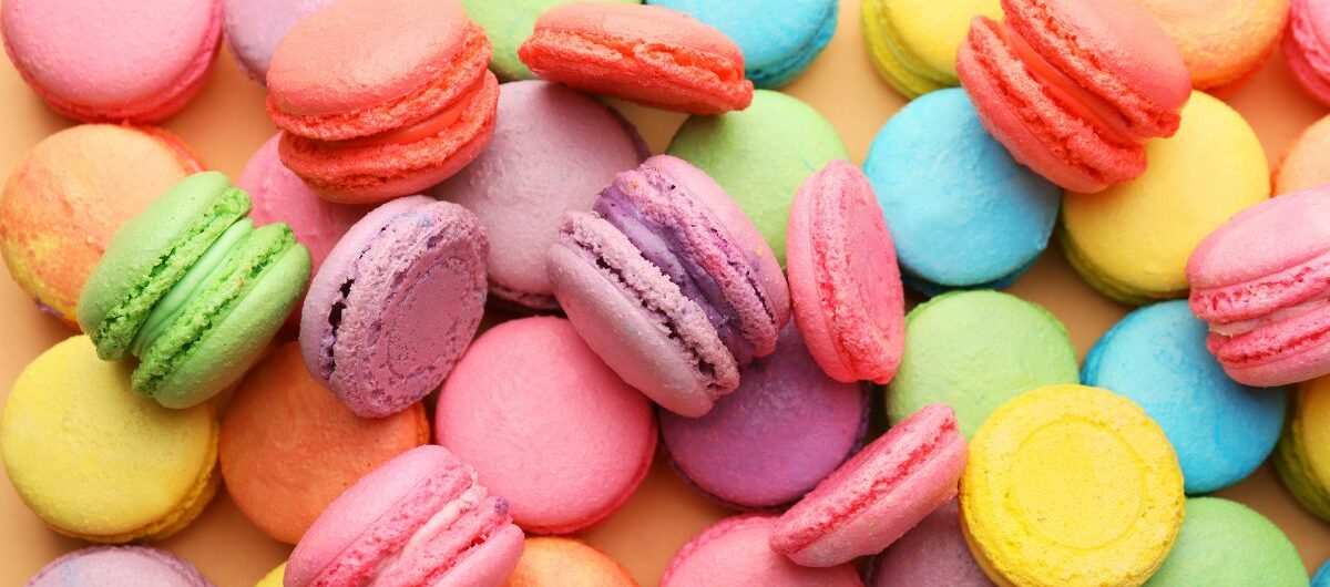 Sweet-Colorful-Macarons