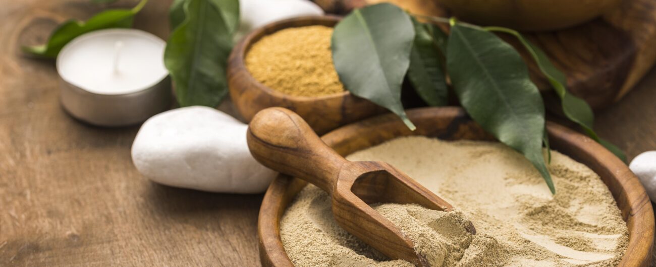 high-angle-selection-fine-powders-bowls-with-leaves-stones