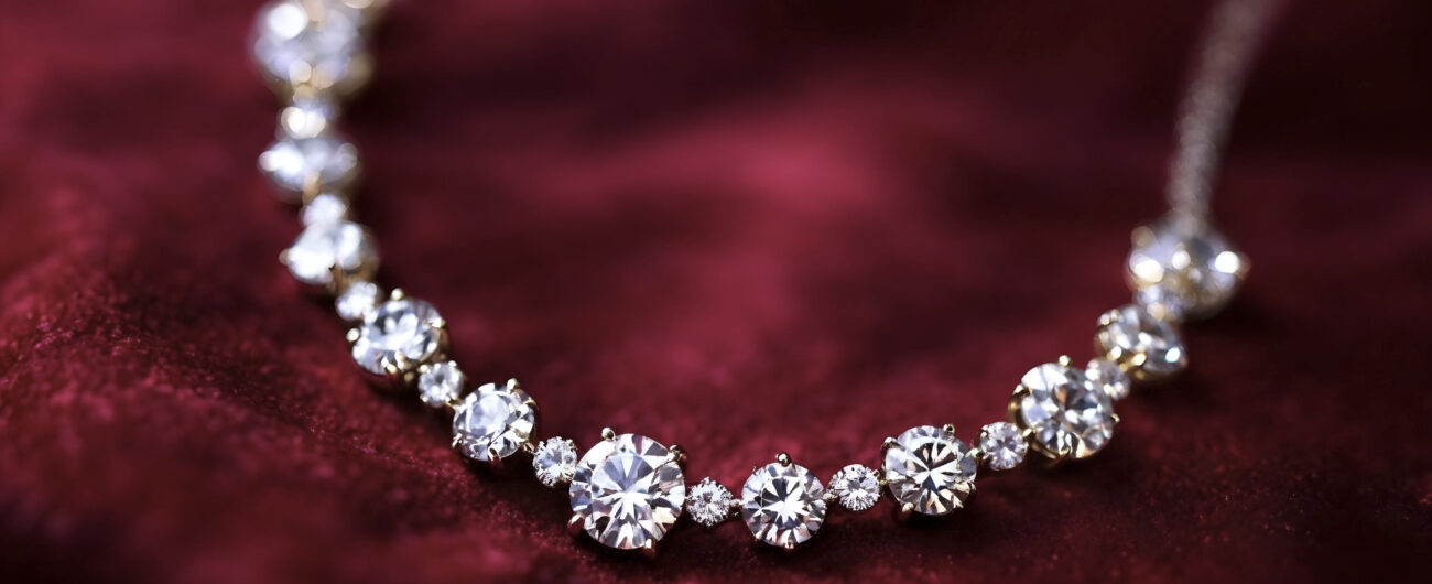 luxury-jewellery-display